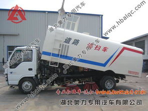 灑水炮掃路車五十鈴多功能掃路車 中小型5噸掃路車價(jià)格與生產(chǎn)廠家詳解